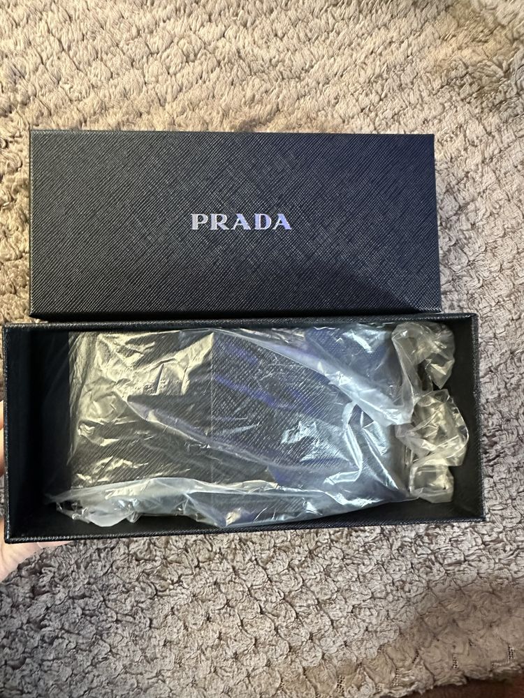 Окуляри Prada