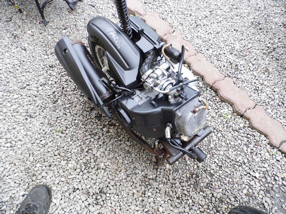 SILNIK DO CHIŃSKIEGO SKUTERA 50 4T KOLO 10 FI sprawny  1742 km wtrysk