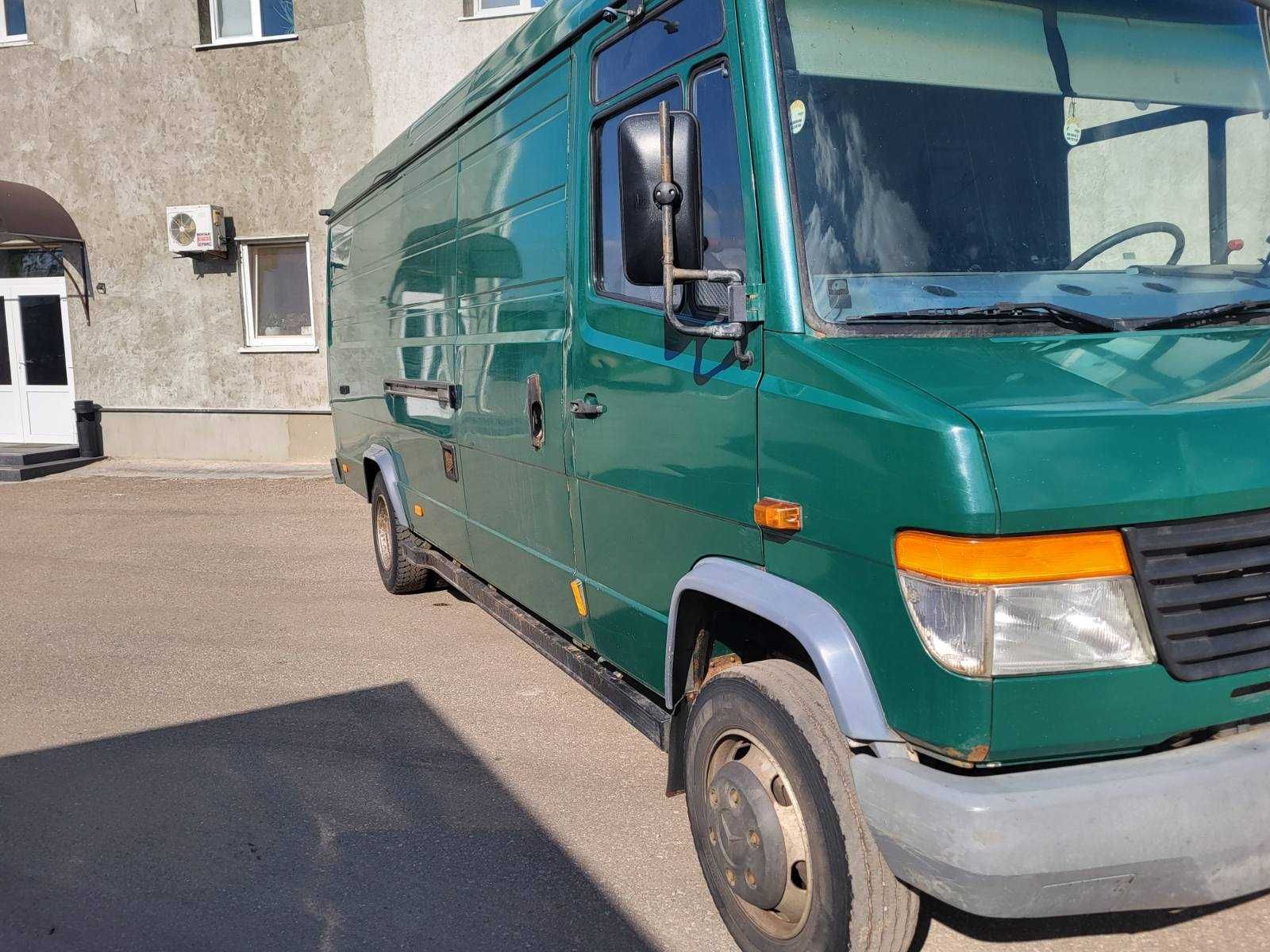 Продам Mercedes-Benz Vario 2001 815D 4.2 MT