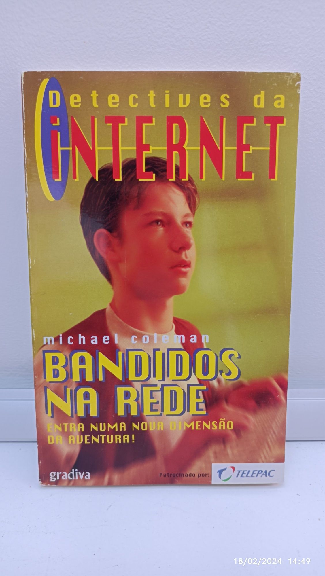 Livro Detetives da Internet