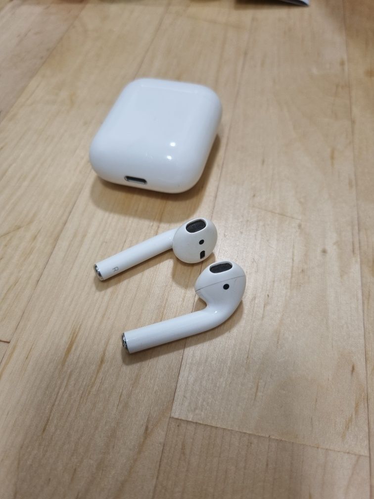 Airpod Apple - First  Generation
