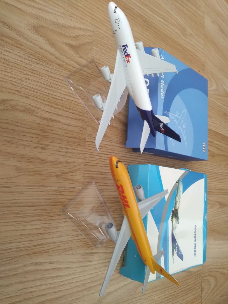 2x model samolot boeing 757 dhl airbus a380 fedex 1/400