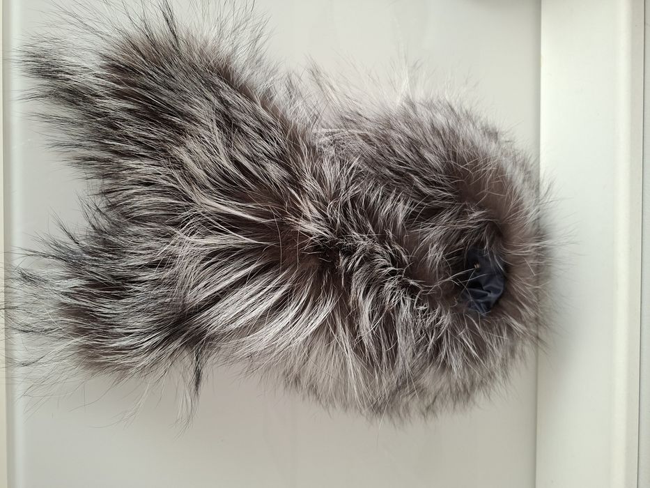 JENOT NATURALNY 65/ 76cm obszycie kaptura przypinka kołnierz dopinka