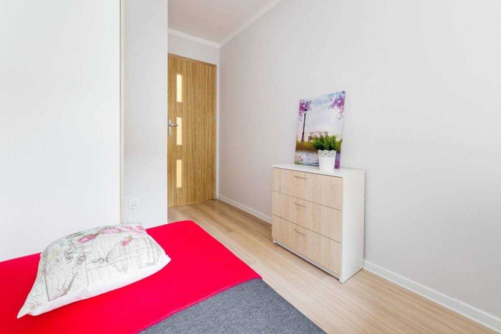 Pokój jednoosobowy - Biała 4 - OD ZARAZ!