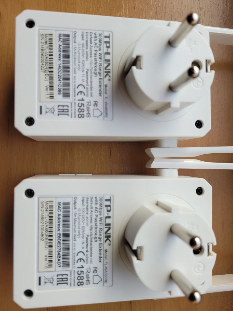 Wzmacniacz sygnału WiFi TP-LINK model TL-WA860RE