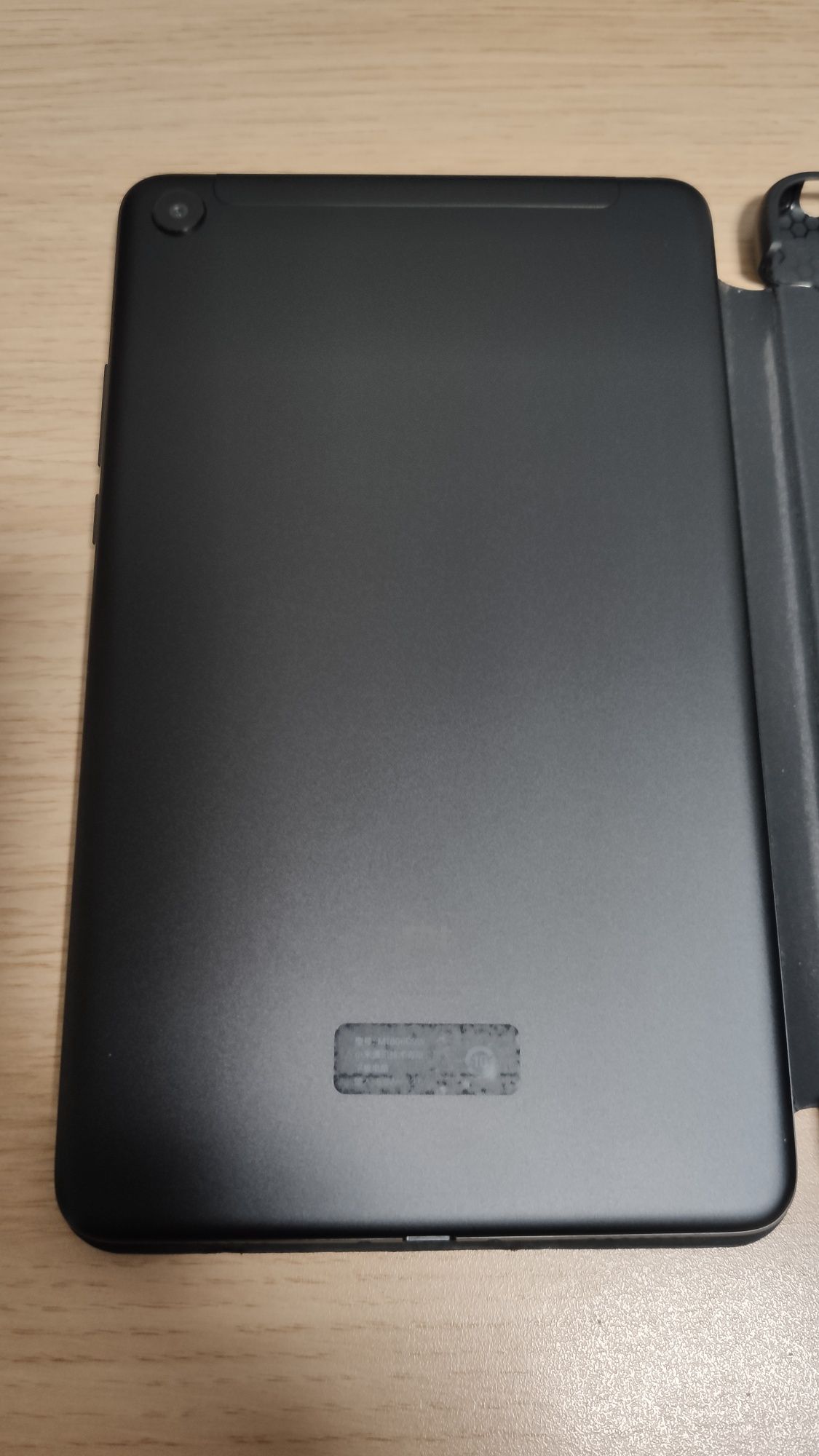 Планшет Xiaomi Mi Pad 4 Wi-fi 4/64GB Black (без OTA обновлений)