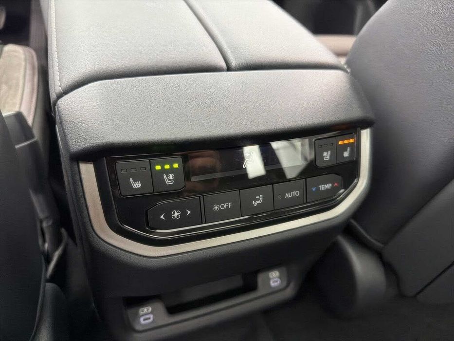 Lexus TX 350 Luxury      2025