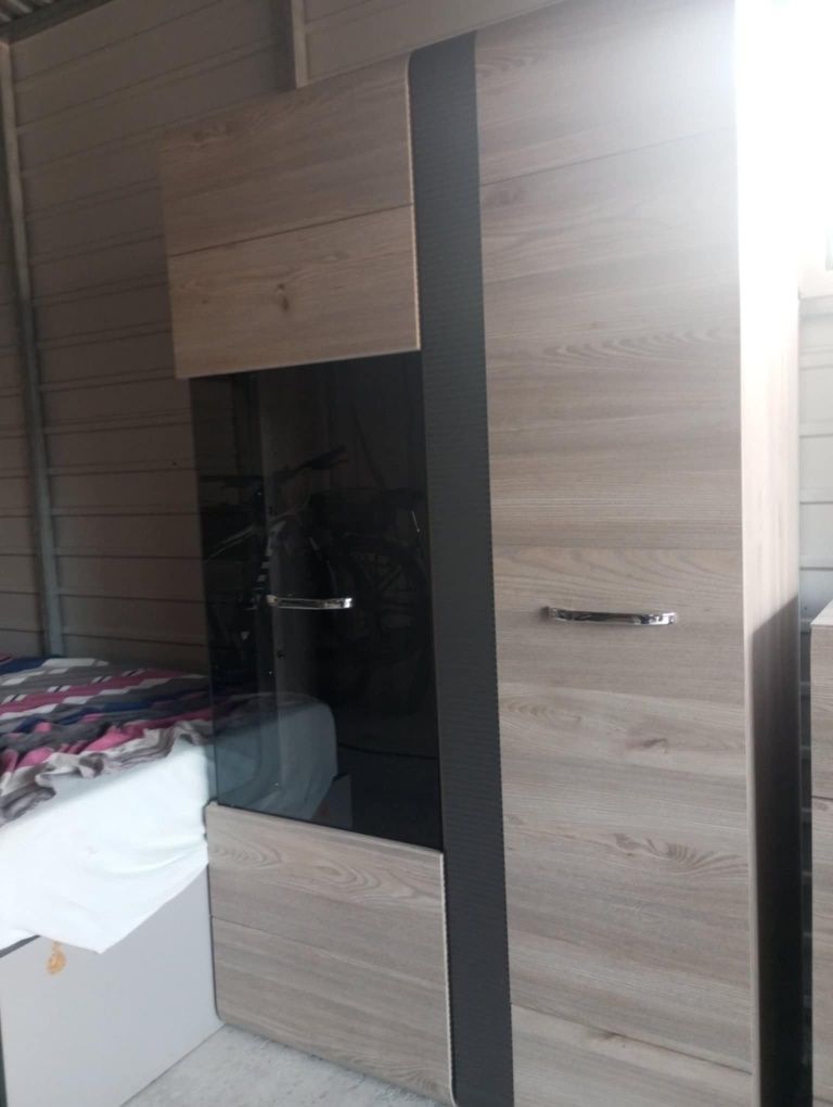 Meble z lamelami
