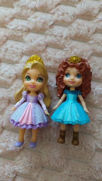Dwie małe laleczki, księżniczki Disneya