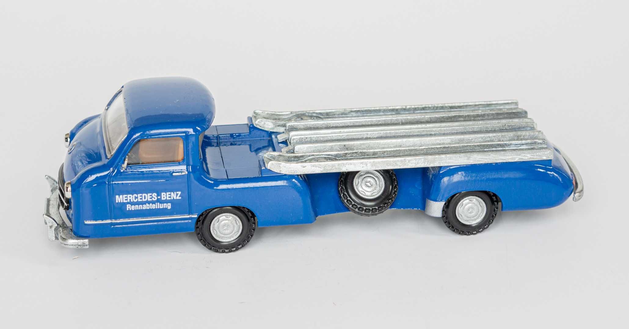 1:43 Mercedes Benz Renntransporter 1954-55, Conrad #1034 W.Germany