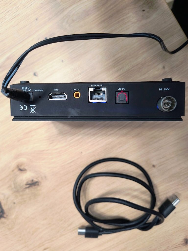 Tuner Amiko A5 T2/CABLE 4K DVB-T2