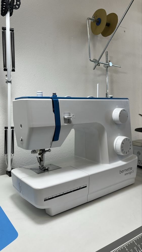 Швейна машина Bernina Bernette Sew&Go 5