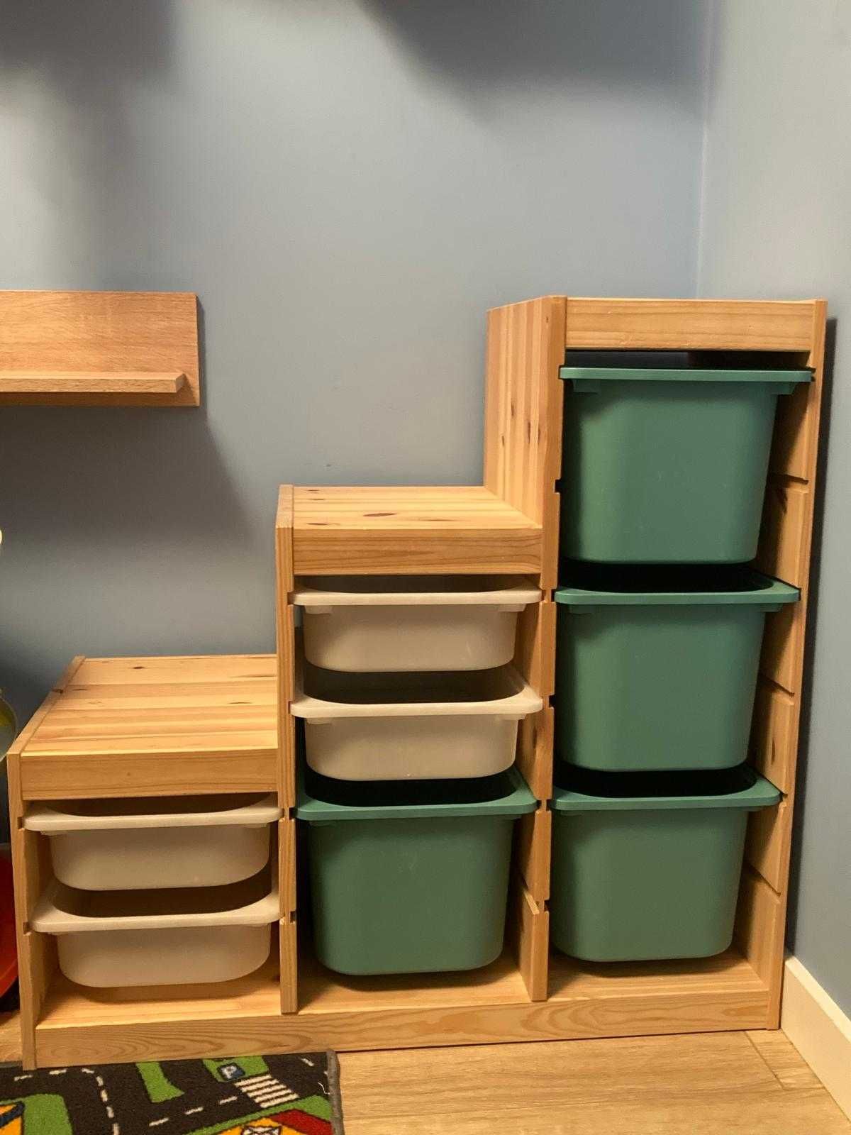 Regał Trofast Ikea z pojemnikami