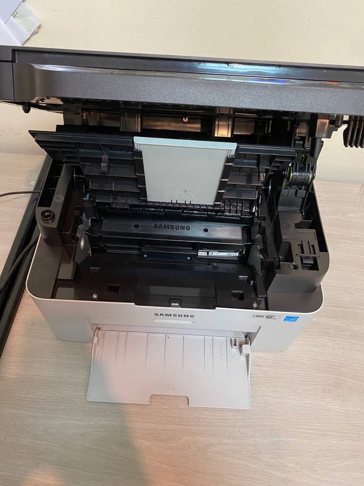 Продам рабочий мфу принтер Samsung 2070w с поддержкой Wi-fi