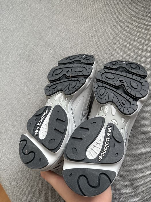 buty new balance 1000 silver srebrne