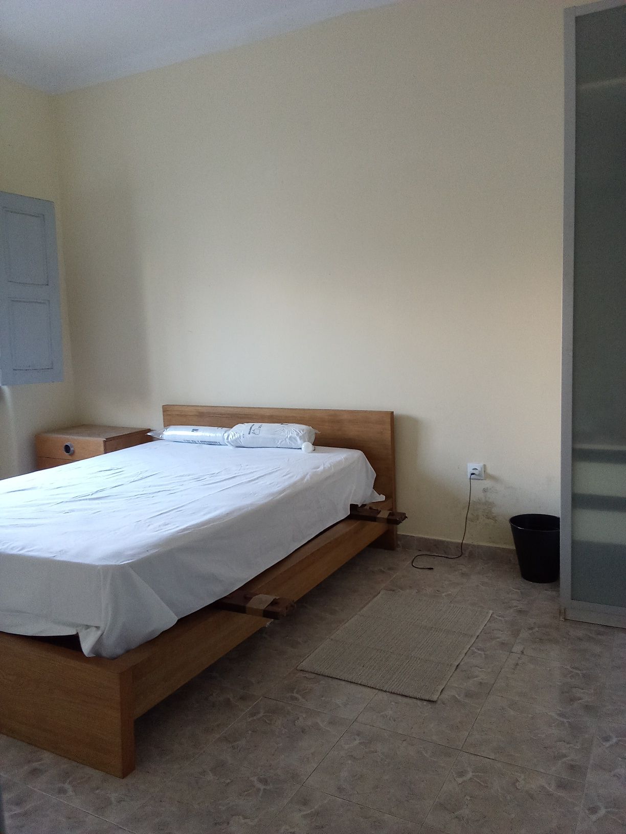 Alugase quarto para uma pessoa ou casal