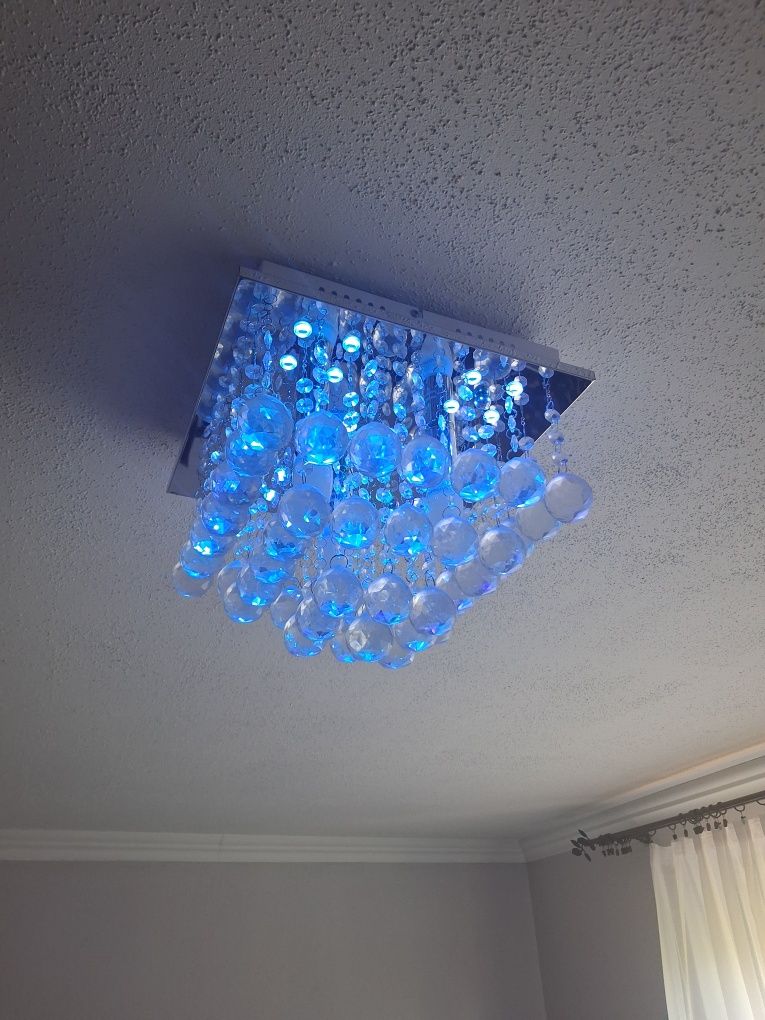 Żyrandol oprawa plafon z pilotem 3 kolory LED + 2 X kinkiet
