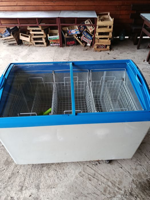 Морозильний ларь