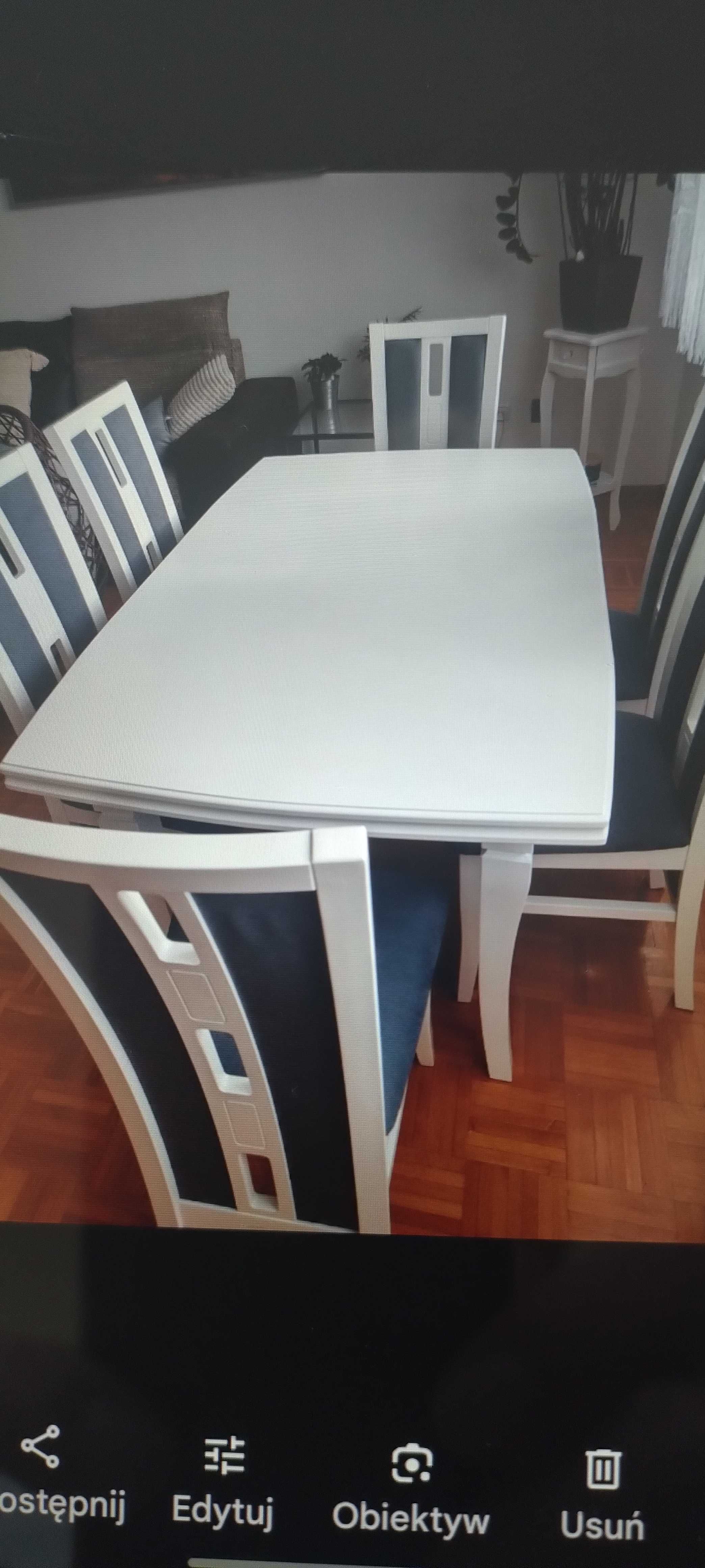 Meble stół z krzeslami
