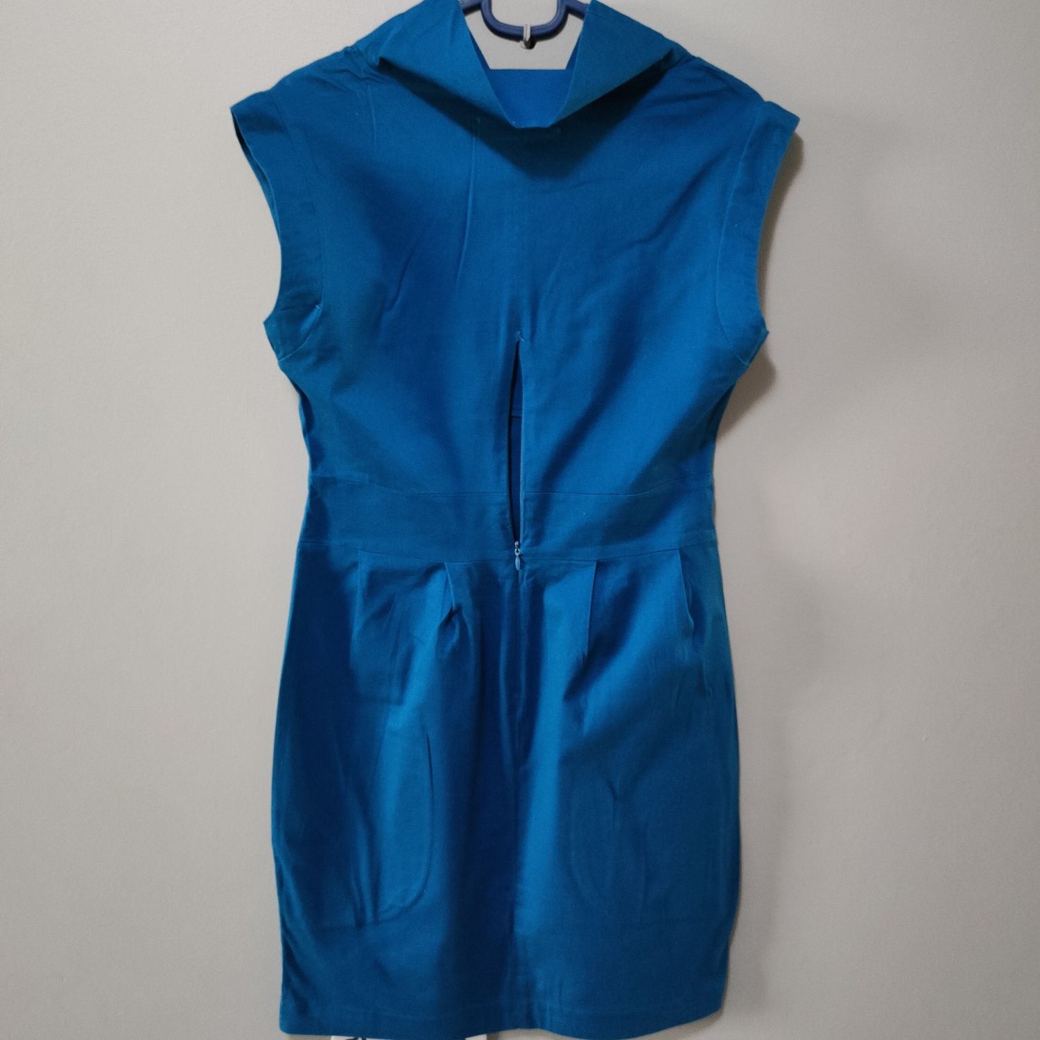 Niebieska sukienka bombka rozmiar 36
