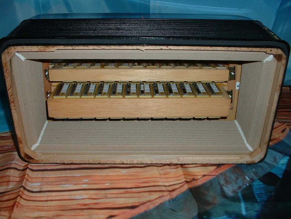 Acordeao a venda G , N. 1