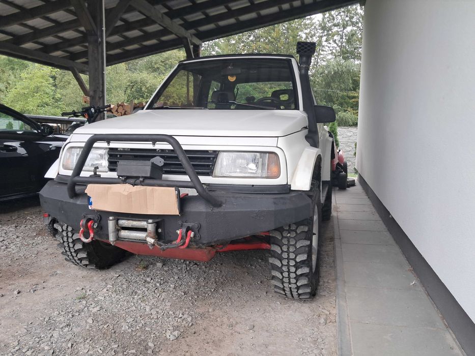 Suzuki vitara offroad