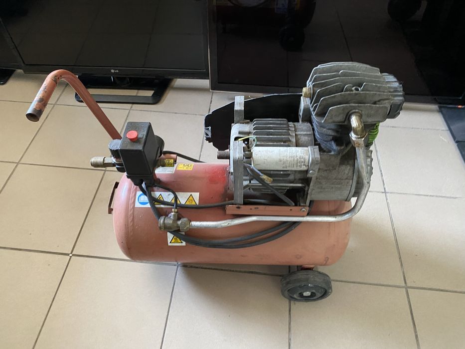 Компресор Tecalemit 24Л