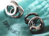 Maravilhosos botões de punho Tiffany & Co -Elsa Peretti eternal circle