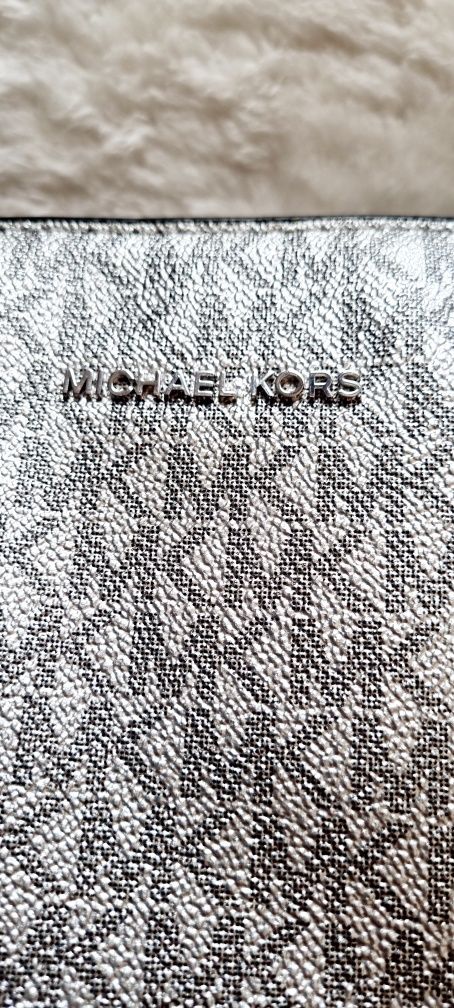 Torebka Michael Kors srebrna monogram