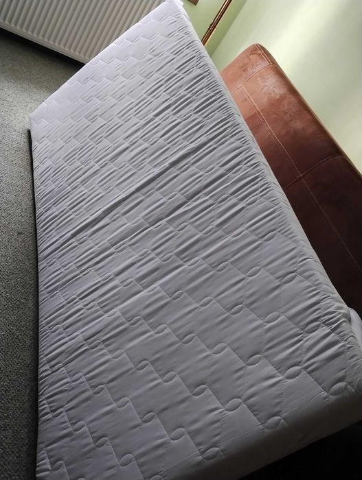 Materac z pianki poliuretanowej 200x90x10