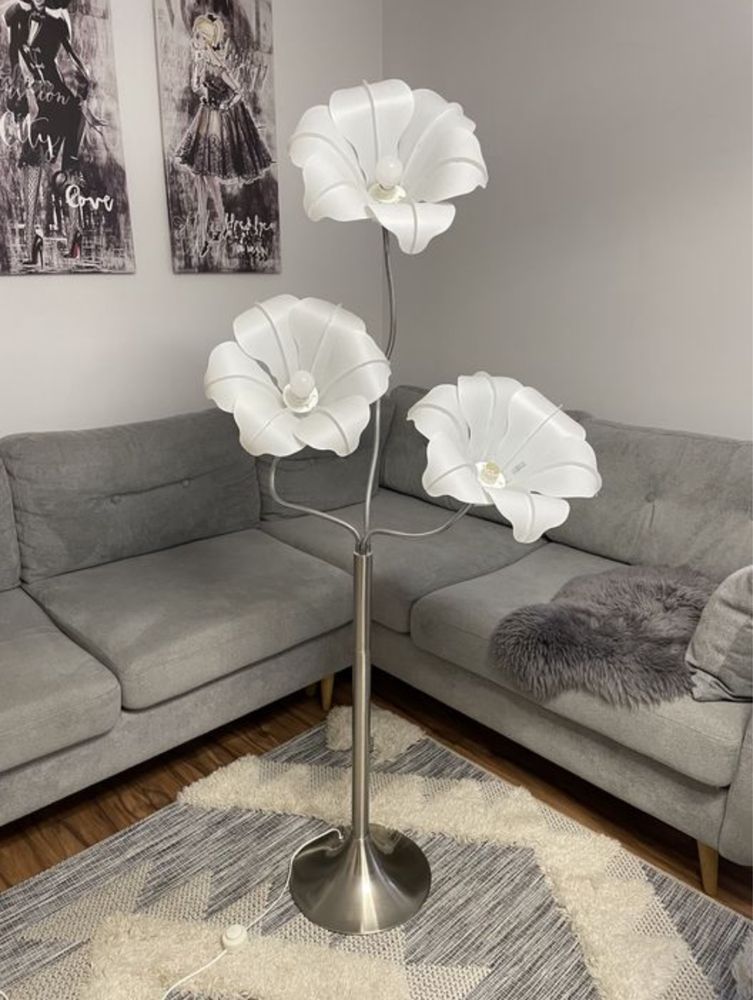 Lampa stojaca podlogowa Kare Design kwiat biala