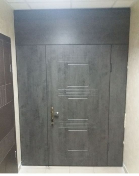 Двері. Броньовані двері. Вуличні двері