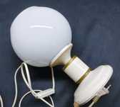 Lampka retro vintage PRL szklany klosz kuleczka kulka biala mleczna