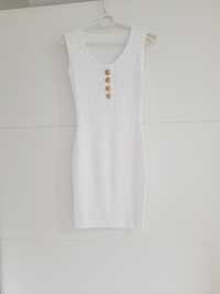 Biała sukienka prążkowana na grubych ramiączkach