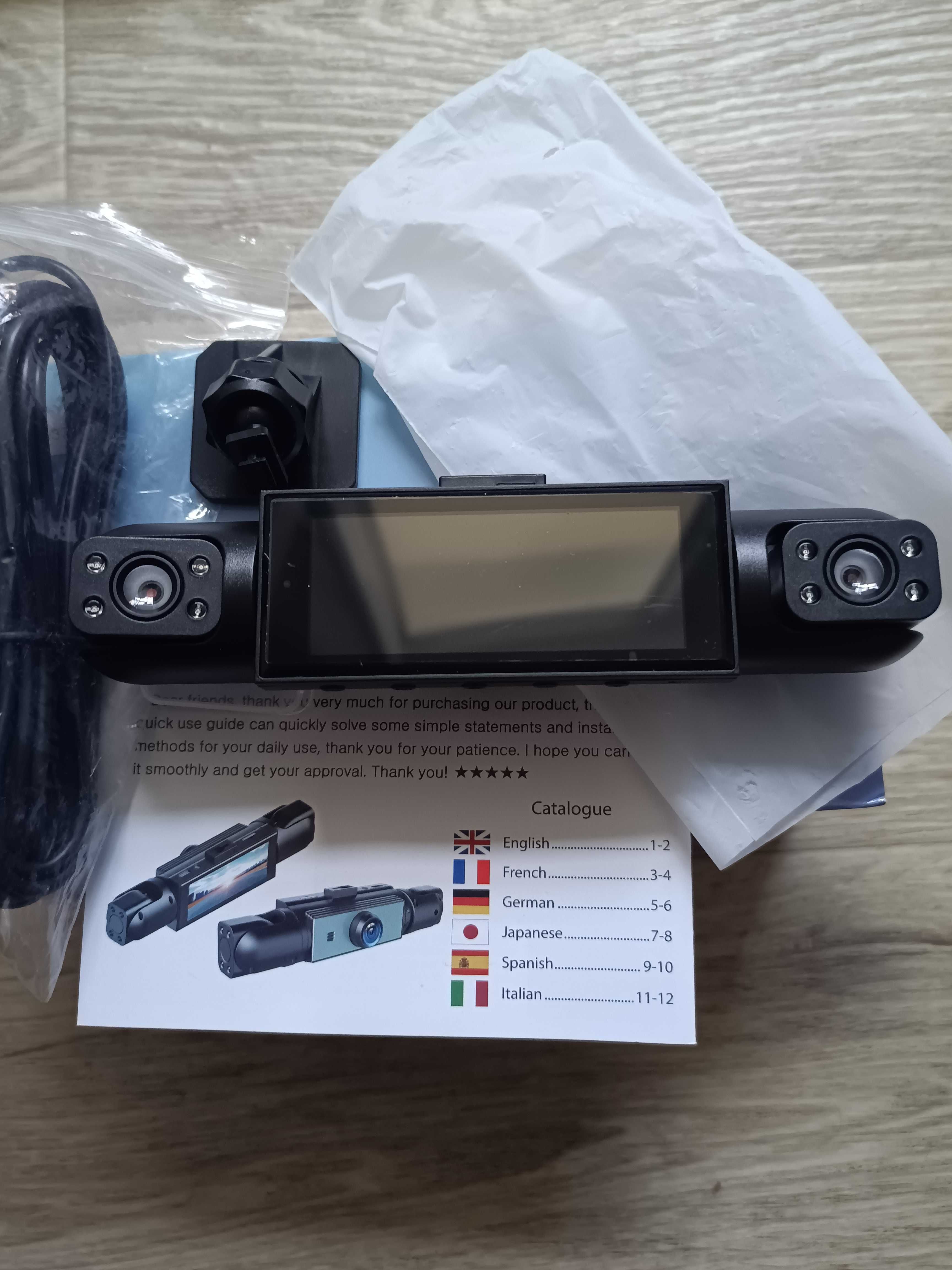 Видеорегистратор 1080P WIFI c 3 объективами,32 гиг.флешка,камера новый