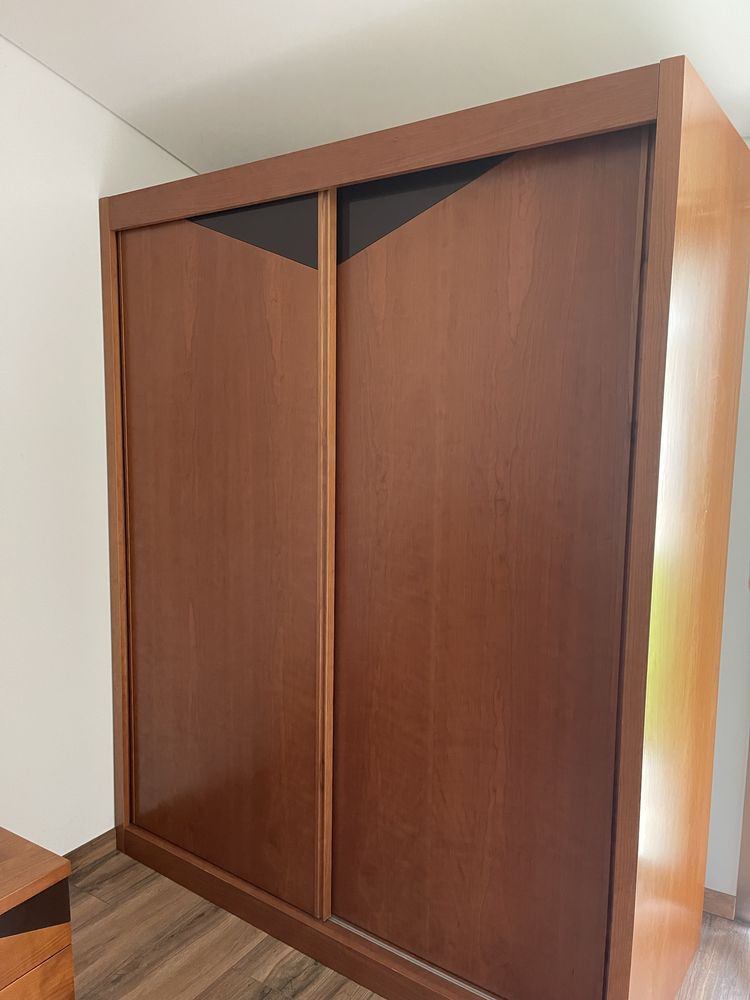 Quarto completo como novo