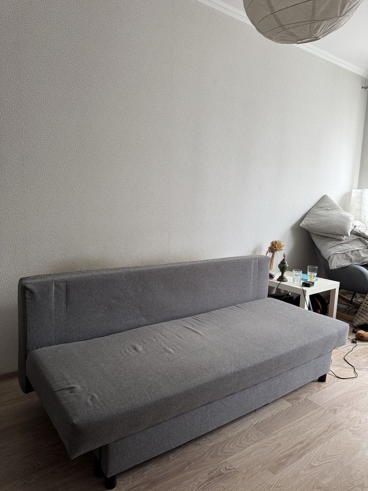 Диван Ikea Älvaden
