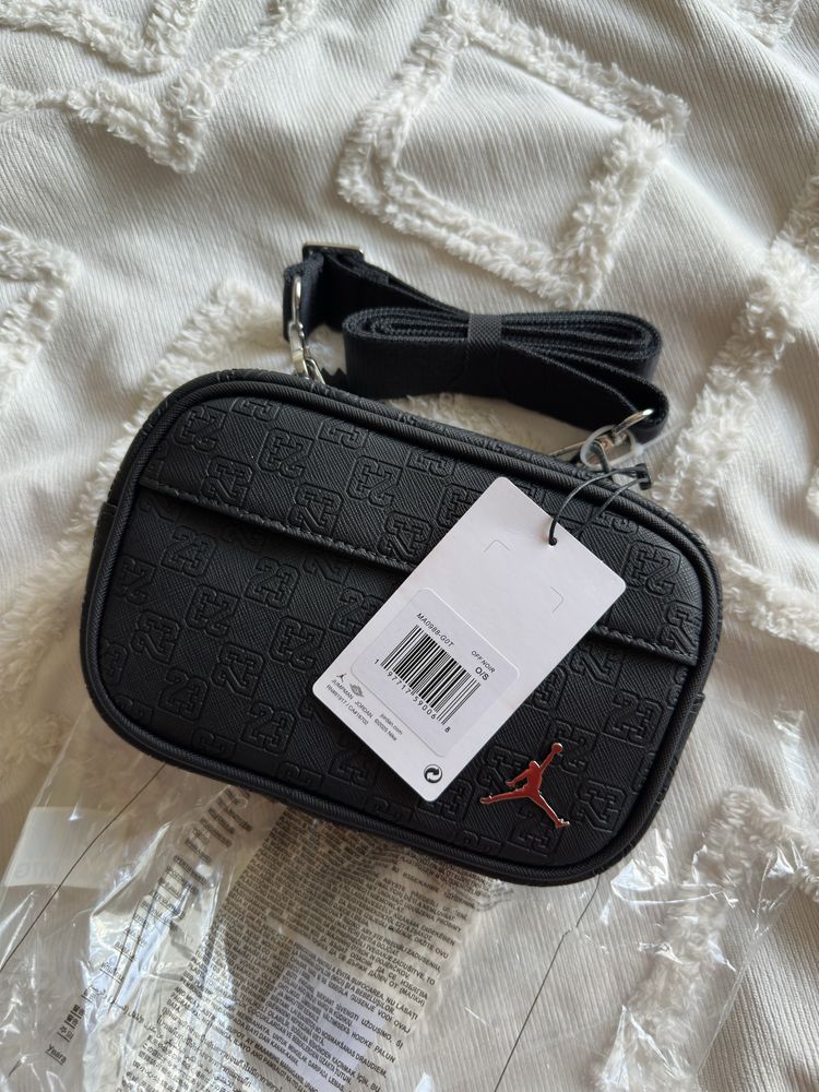 Оригінал. Сумка Jordan Jam Monogram Camera Bag. Месенджер джордан