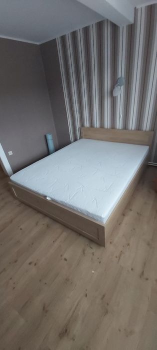 Sprzedam łóżko sypialniane 160x200 cm