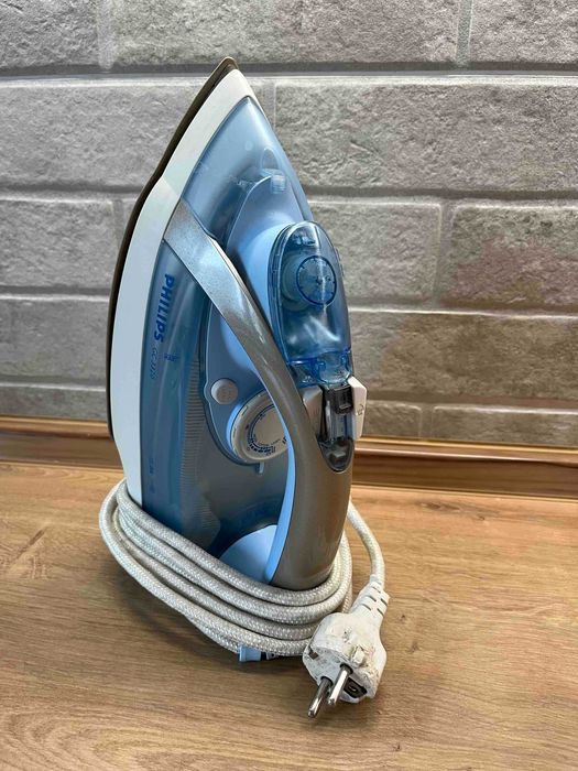 Праска PHILIPS GC-3320