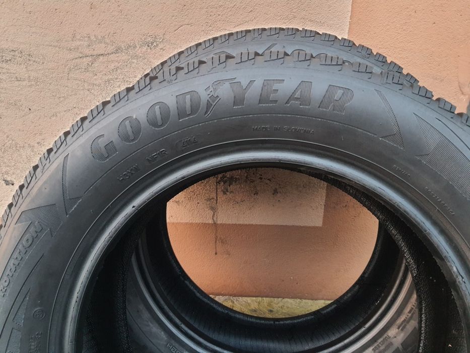 Opony Zimowe 205/60 R 16 Goodyear bieżnik 6mm