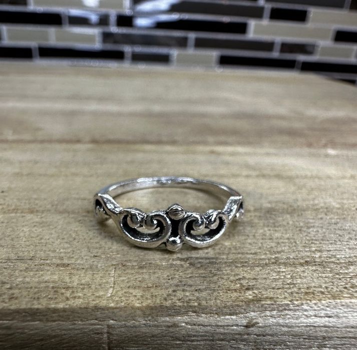 Каблучка жіноча стильна