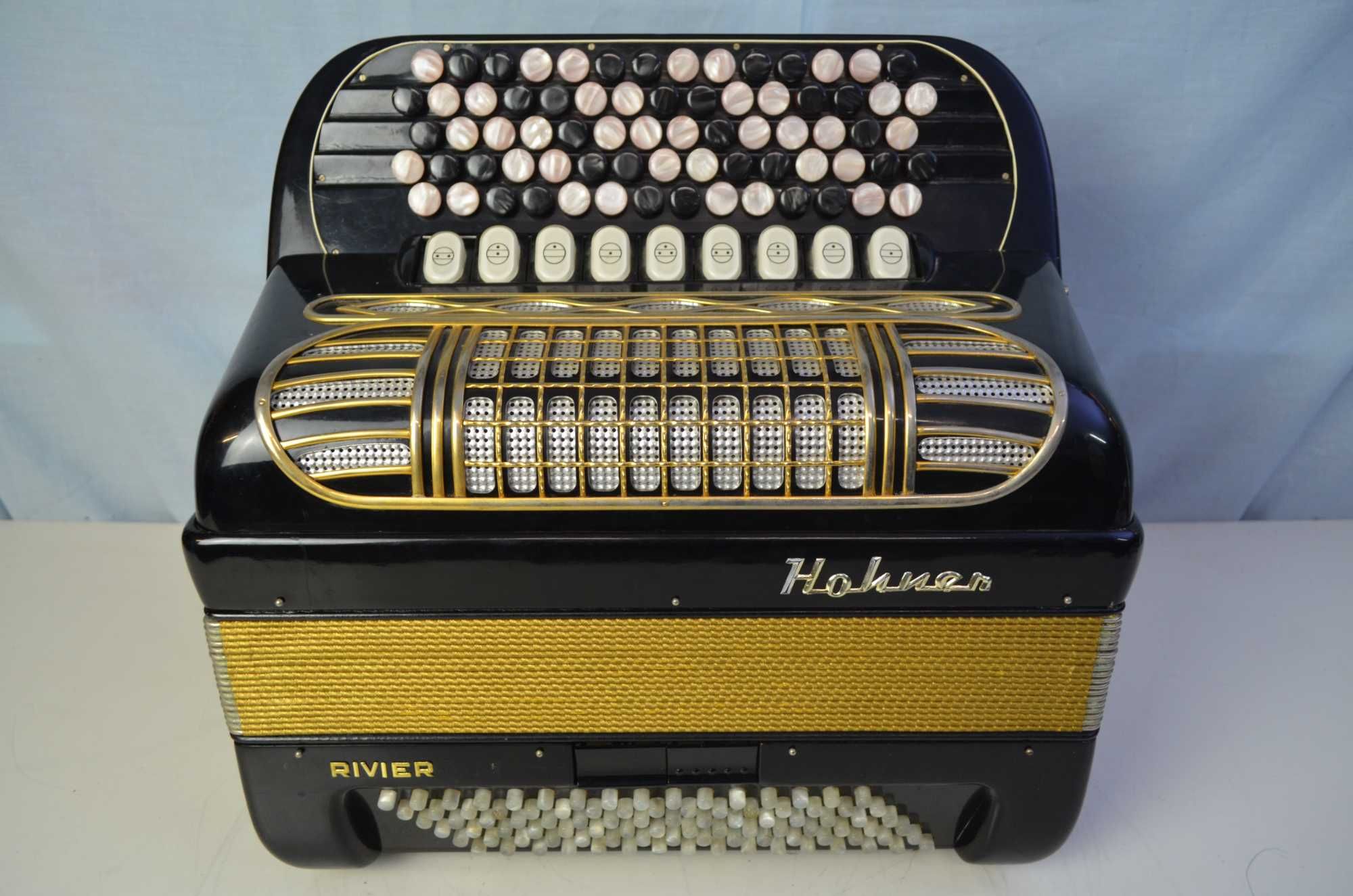 Acordeao hohner Riveira III 3 Voz 96 Baixos, N 02