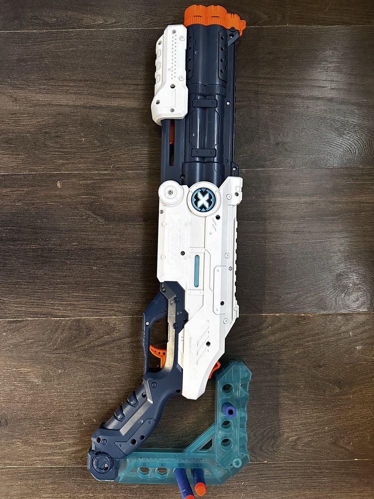 Zuru x-shot бластер нерф ньорф