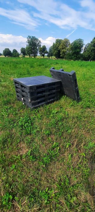 Palety plastikowe 100x120 zbiornik 1000l mauzer