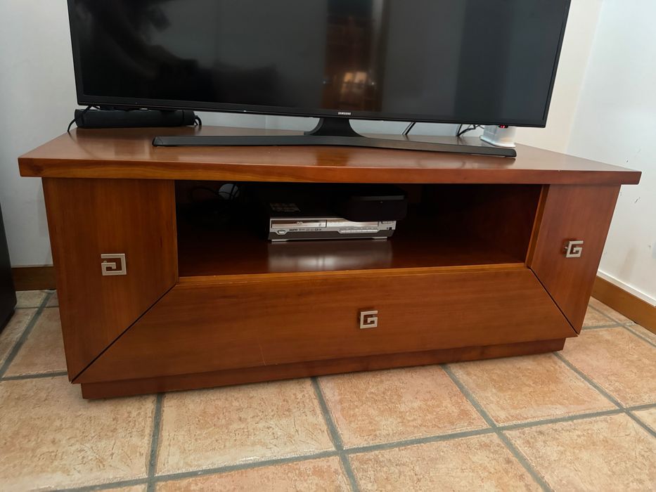 conjunto de móveis da sala de estar em madeira