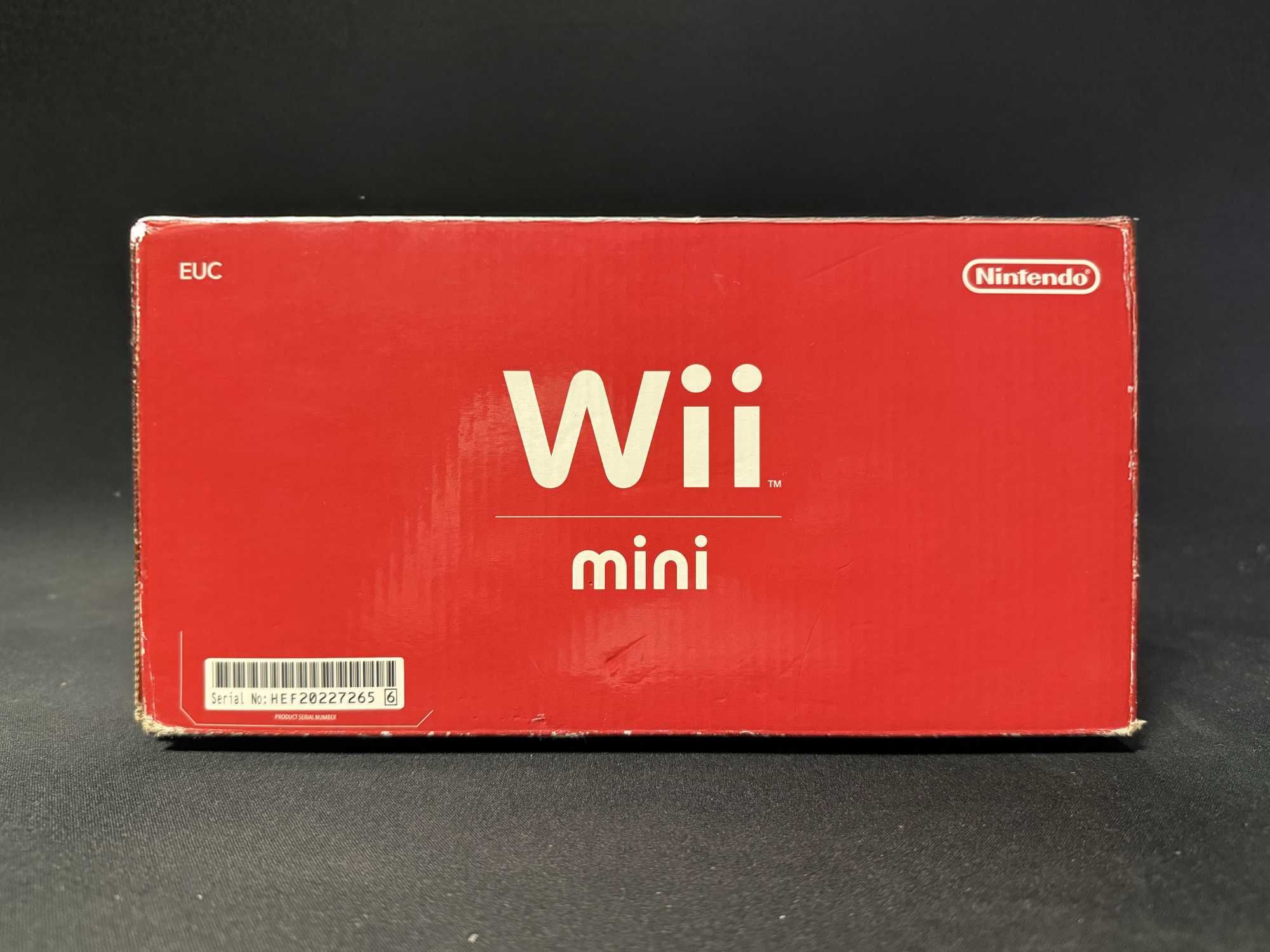 Wii Mini vermelha (na caixa, completa, c/ manuais) + Wii Sports Resort