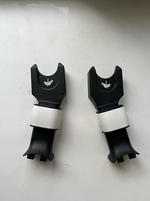 Адаптери Bugaboo для автокрісла