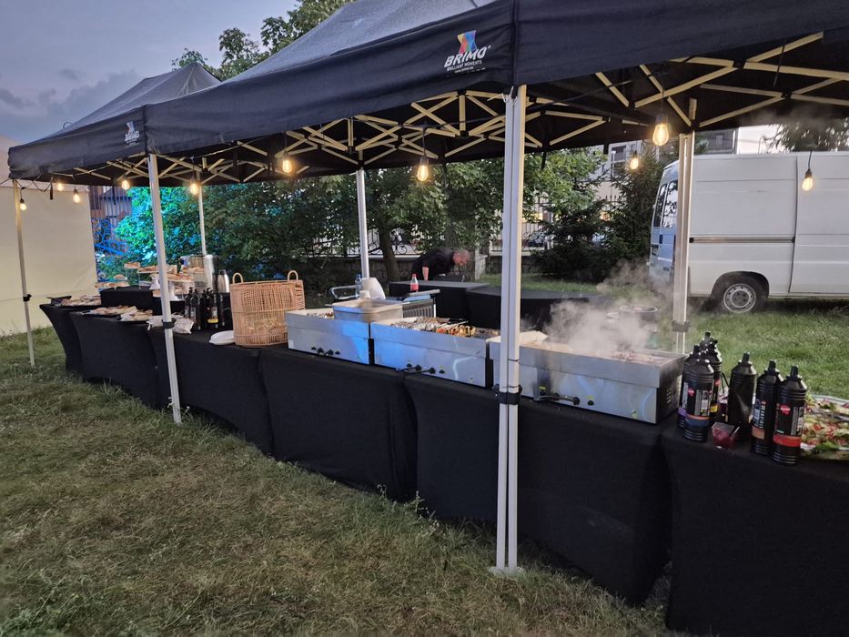 Obaluga imprez firmowych grill food truck piwo eventy koncerty masowe