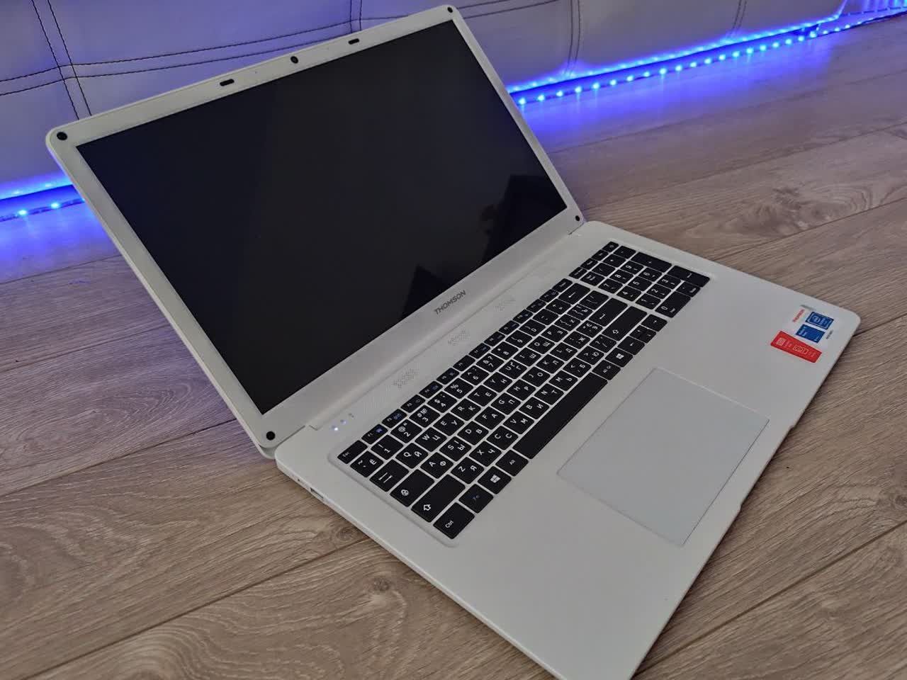 Новий ноутбук з 1000GB пам'яті !